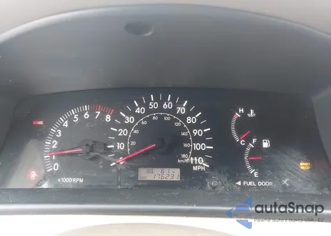 2005 Toyota Corolla Le z USA, uszkodzony, nr VIN 1NXBR32E45Z435530